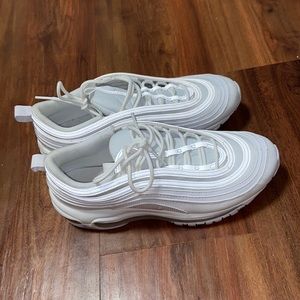 White Nike air max 97 (size: 7 youth OR womens 8)